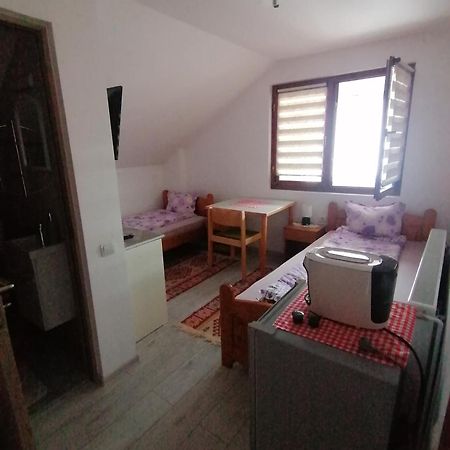 Kalotaszeg Vendeghaz Hotel Izvoru Crisului Екстериор снимка